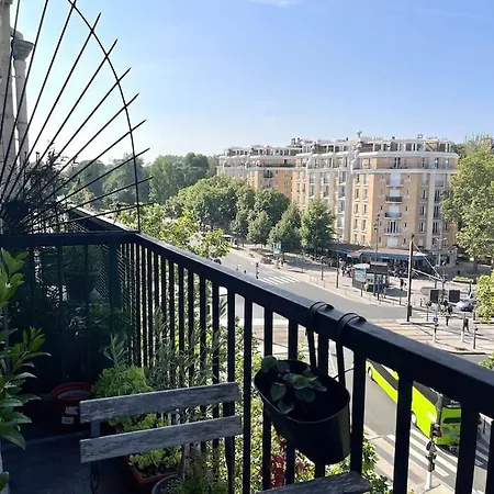 Apartment Sur Les Toits De Paris